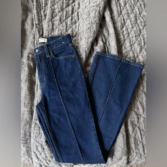 Abercrombie & Fitch Vintage Flare in High Rise size 24/00 R, great cond., $28 - Picture 6 of 6